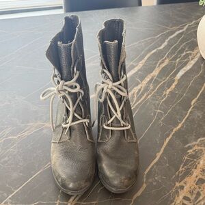 Sorel leather boots, wedge heel , size 9, good condition